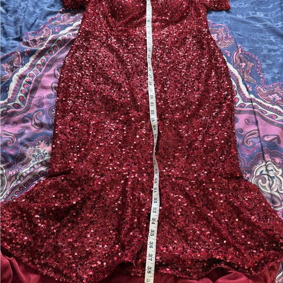 Giffniseti Burgundy High Low Sequin Gown Plus Size XL - Picture 9 of 11